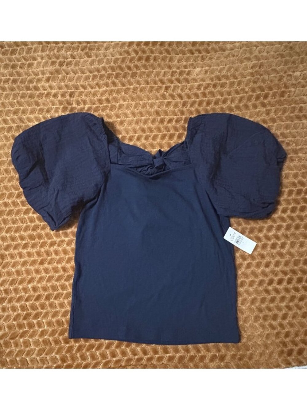 NWT New Loft Navy Crinkle Seersucker Puff-Sleeve Top Bow Back Cotton Stretch L - Picture 2 of 13